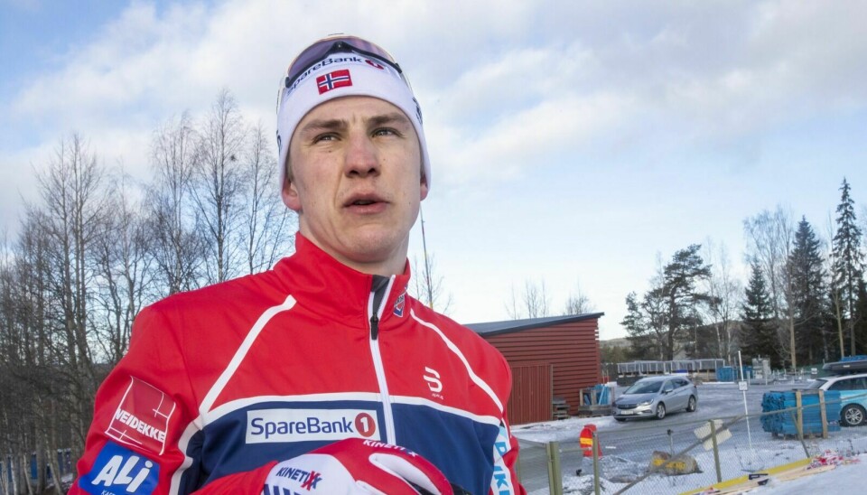 Erik Valnes var klart best på prologen under sesongåpninga i Finland fredag.