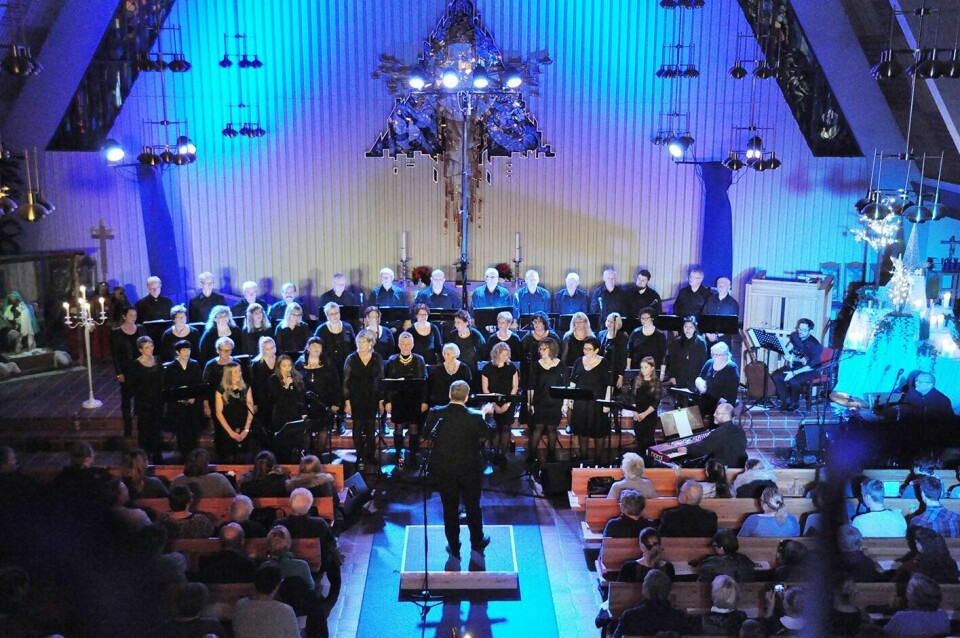 VÅRKONSERT: Chorus Borealis kan kunsten å underholde, og nå på lørdag kan du møte koret til vårkonsert i Målselv kirke. Arkivfoto: Knut Solnes.