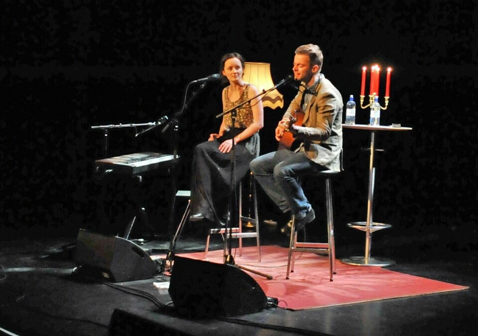 VAKKERT: Ida Løvheim og Johan Aarstein framførte Bob Dylan-låter på nordnorsk og rørte publikums hjerter.