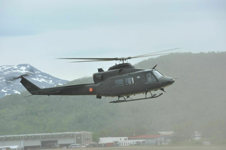 TIL FINNMARK: 339 skvadron har sendt ett Bell 412-helikopter fra Bardufoss til Kirkenes for å fungere som ambulansehelikopter i Finnmark. Foto: Morten Kasbergsen (arkiv)