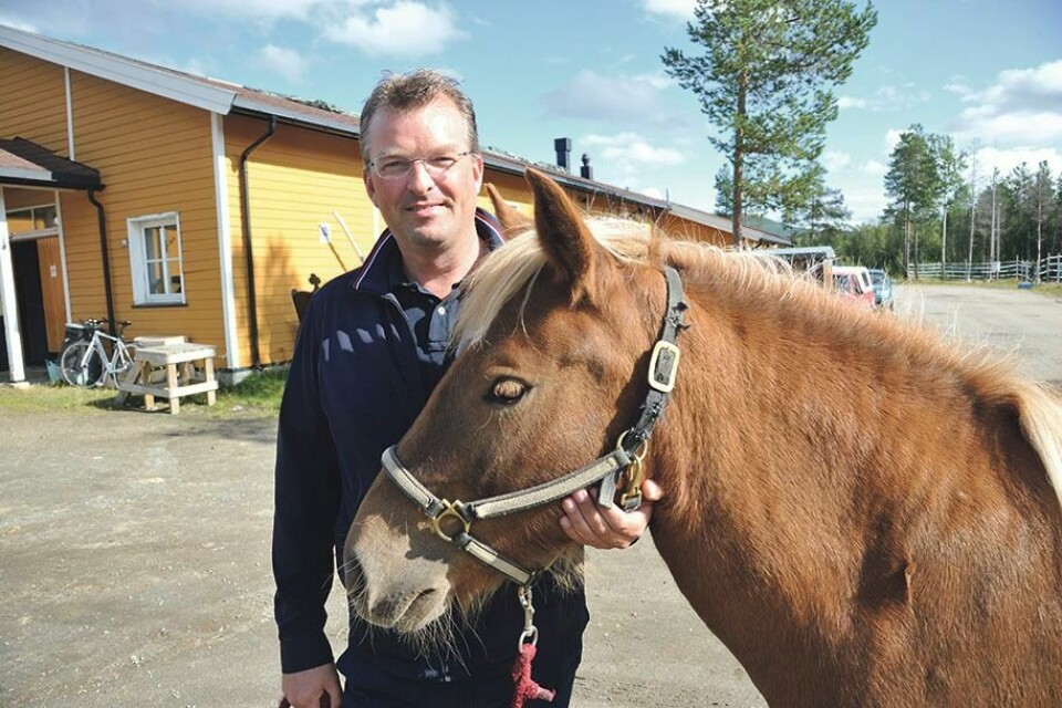 SAMARBEID: Styreleder i Nordnorsk hestesenter, Thorbjørn Nymo, ser fram til et tettere samarbeid med landets to andre nasjonale hestesentre i tida som kommer, i tillegg til mer fokus på den kommersielle drifta. ARKIVFOTO