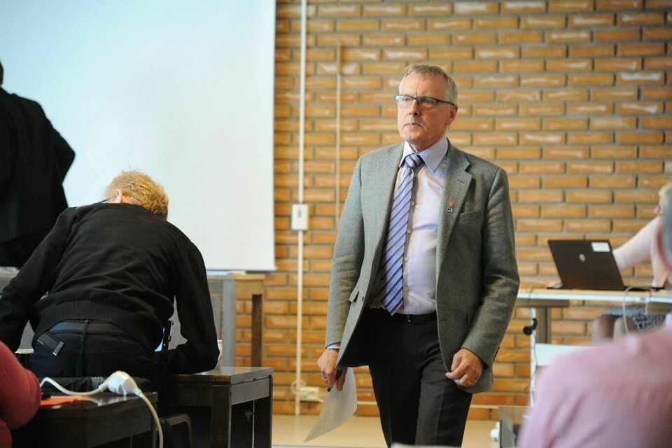 UAVKLART: Ordfører Ole-Johan Rødvei forteller at det ikke er avklart hvem som skal fungere som rådmann dersom kommunen ikke har en ny på plass innen utgangen av september. (Arkivfoto)