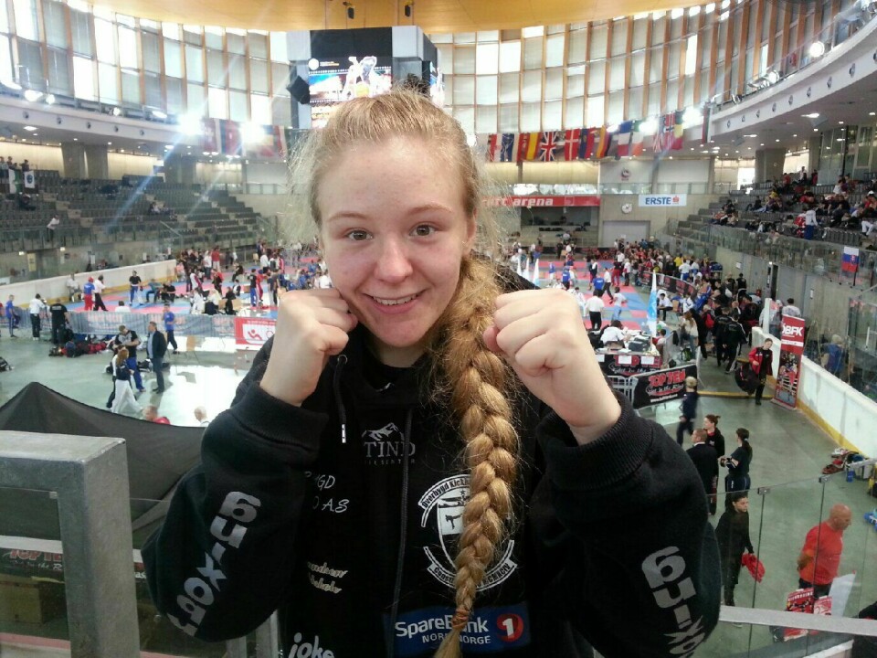 IKKE TIL EM: Isabell Fjelde Ivanov ble ikke funnet god nok til en tur til europamesterskapet i kickboksing av det nasjonale forbundet. (Foto: privat)