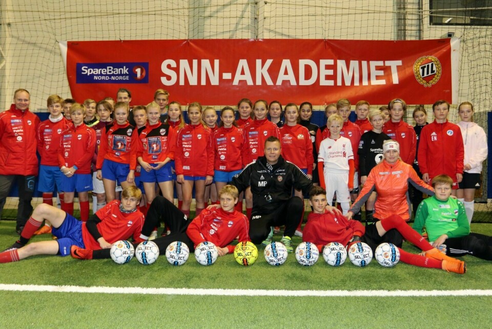 MANGE MED: SNN-Akademiet samlet 34 unge spillere på Bardufoss tirsdag kveld. Foto: Ivar Løvland
