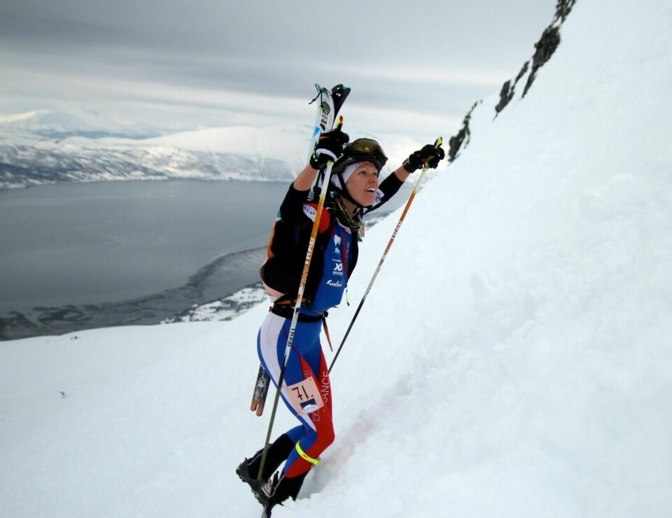 SUVEREN: Laetitia Roux fra Frankrike har vært to år tidligere i Blåtind og vant i fjor. Hun har allerede avgjort verdenscupen og er i spissen for verdens beste randonnée-kjørere i helgas Blåtind Arctic Race. (Arkivfoto)