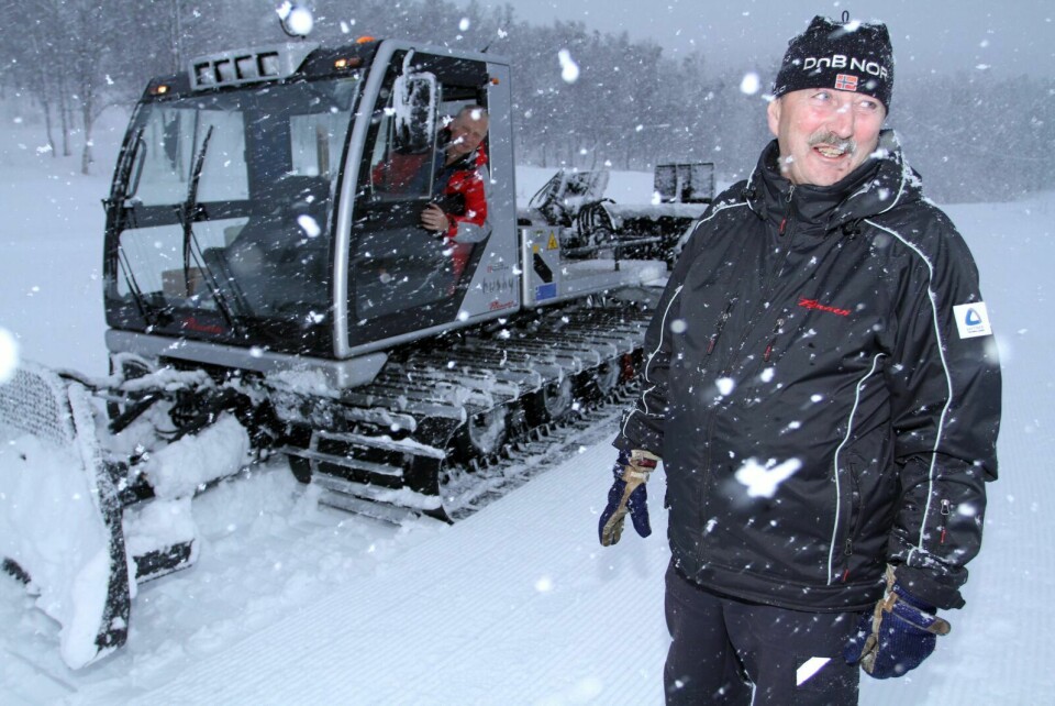 ØNSKER MER: Yngve Sivertsen er ikke redd for NNM-løypene, men ønsker seg mer snø å jobbe med for Are Eriksen og de andre løypekjørerne på Bardufoss. (Arkivfoto)