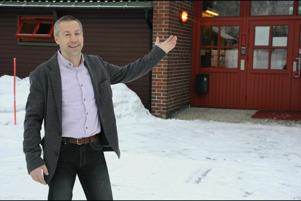 VELKOMMEN: Rektor ved Nordkjosbotn videregående skole, Bjørn Martin Sivertsen er svært fornøyd med at det nå ser ut til at han kan ønske elever velkommen på alle skolens studietilbud.