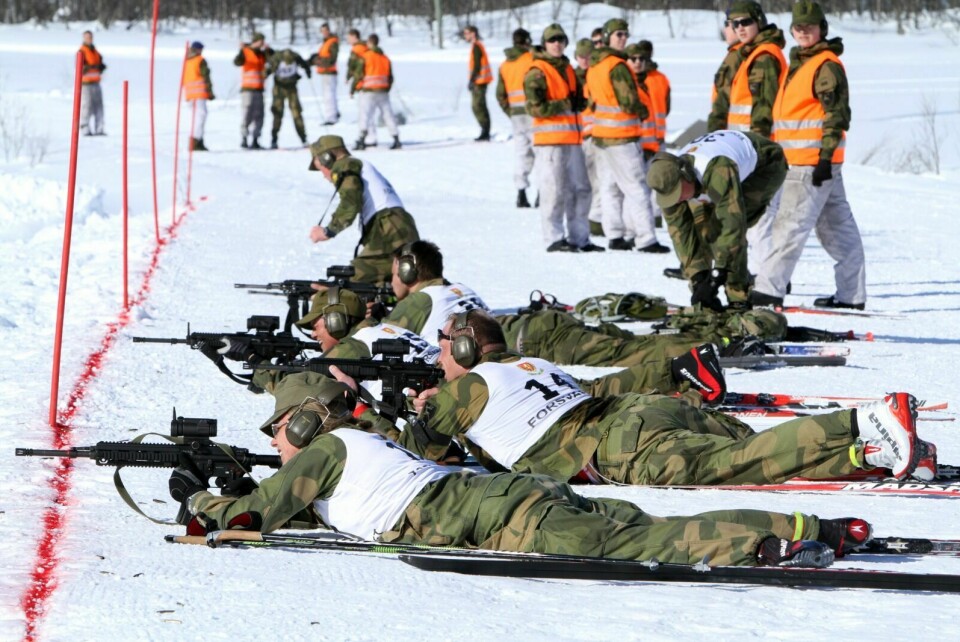 KUN NORSK: Det blir ingen stor internasjonal militær idrettskonkurranse i Indre Troms i 2017 etter at Forsvarsdepartementet i går offentliggjorde sitt nei til å søke om militært OL. Dermed blir nok NM-øvelsene på Bardufoss de største i så måte. (Arkivfoto)