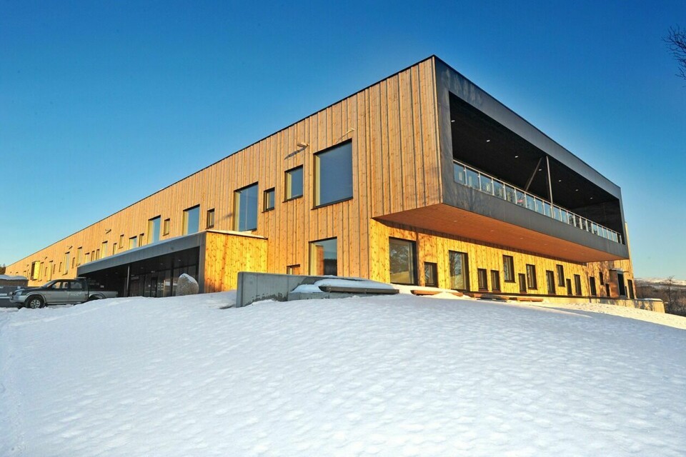 POSITIVE: Troms fylkeskommune er positiv til et internat i nærheten av nyskolen på Rustahøgda. De skal nå se på mulighetene til å få det gjennomført. Foto: Malin Cerense Straumsnes