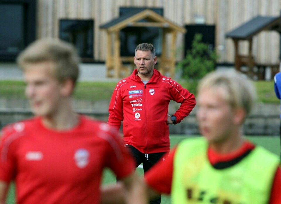 MISTET HÅPET: Trener Haavar Sandnes prioriterer nå juniorlaget til BOIF ettersom breddefotballen for dem over 20 år fortsatt står på vent. Foto: Ivar Løvland (Arkiv)