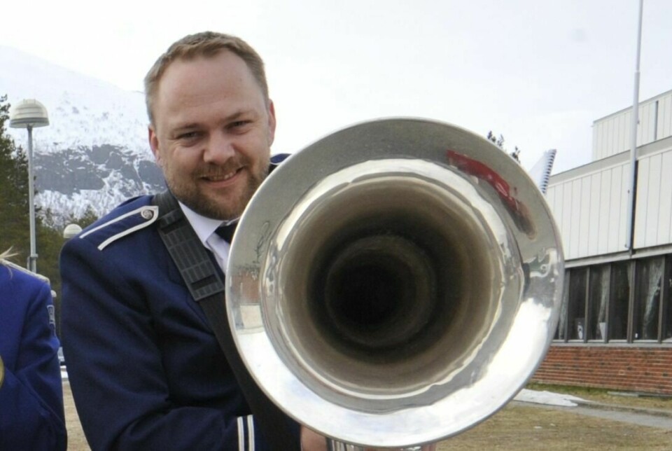 BRIGADEMARSJ: Neste nasjonaldag kommer kanskje melodien til «Brigademarsjen» ut av Rune Kværnans tuba. Foto: Malin C. S. Myrbakken
