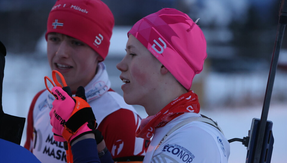 Emil Skjellberg (nærmest) vant NM-bronse, mens Bjørn-Anders Eriksen endte på 5. plass da NM i skiskyting for juniorer ble innledet i Oppdal fredag.